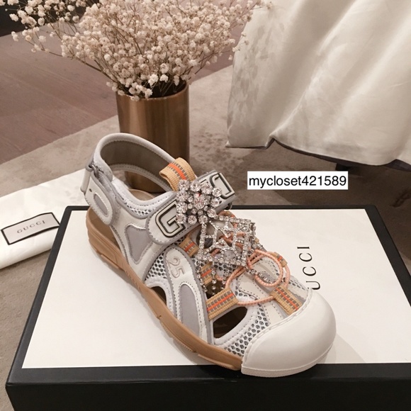 Gucci Womens Sandals SZ 6 White Leather w/Crystals - Picture 2 of 5